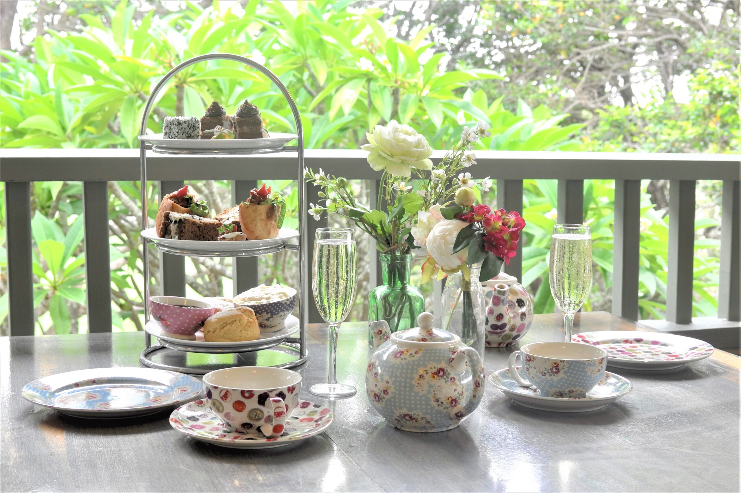 BEST HIGH TEA – BURNT ORANGE