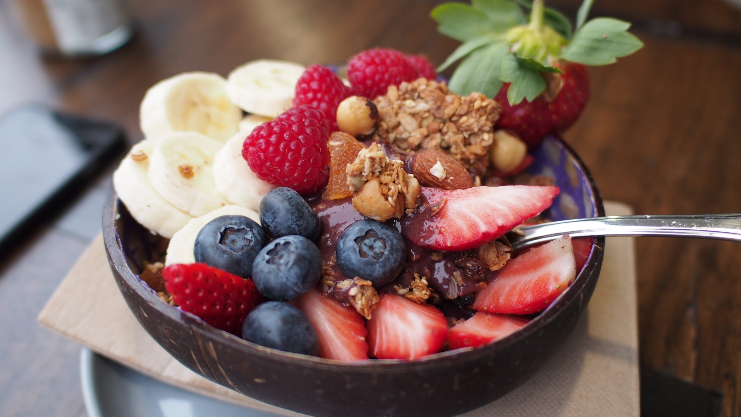 BEST ACAI BOWL – FRUITOLOGIST