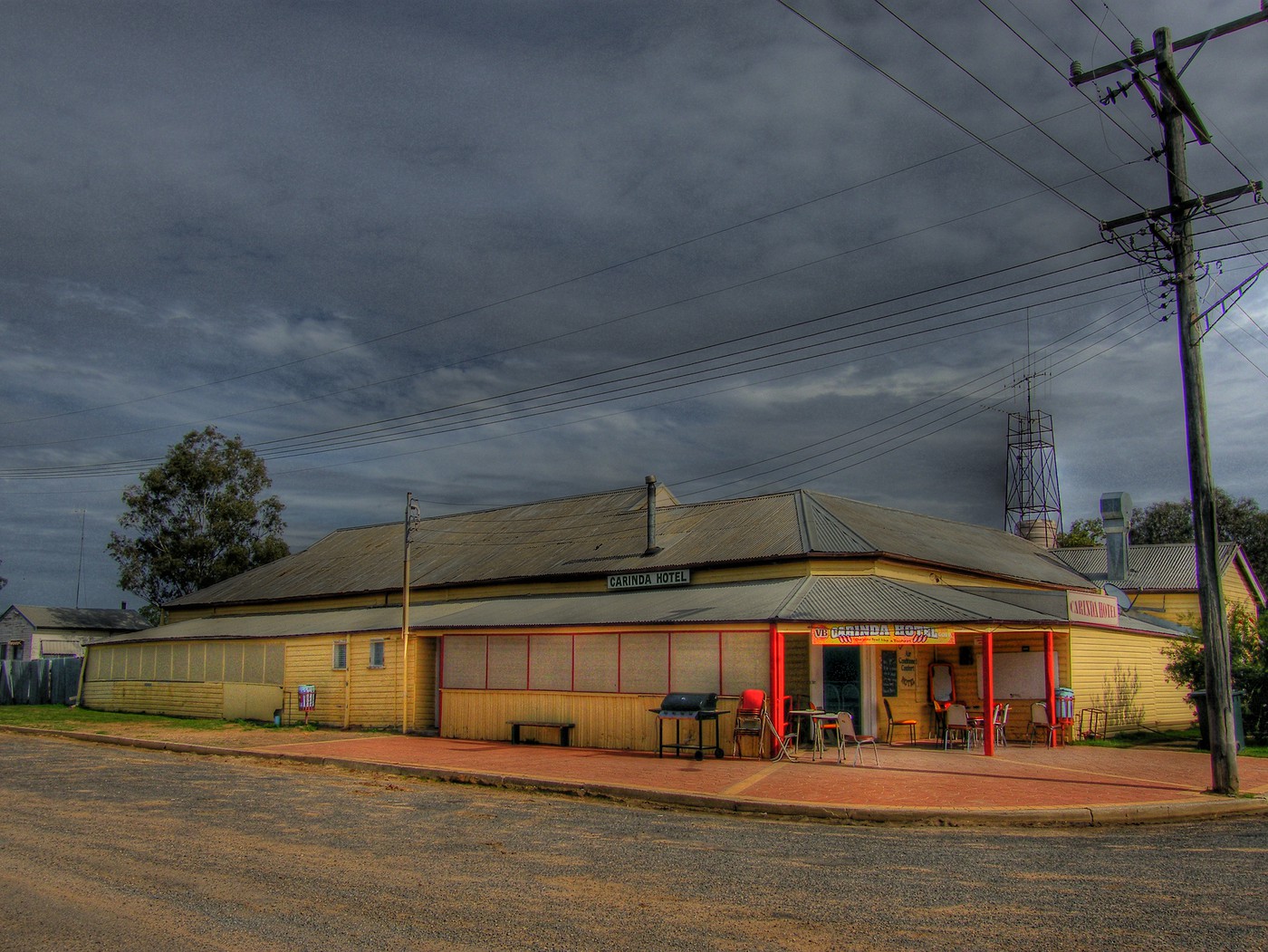 NAKED CITY – SYDNEY OR THE BUSH? – ALL ROADS LEAD TO CARINDA
