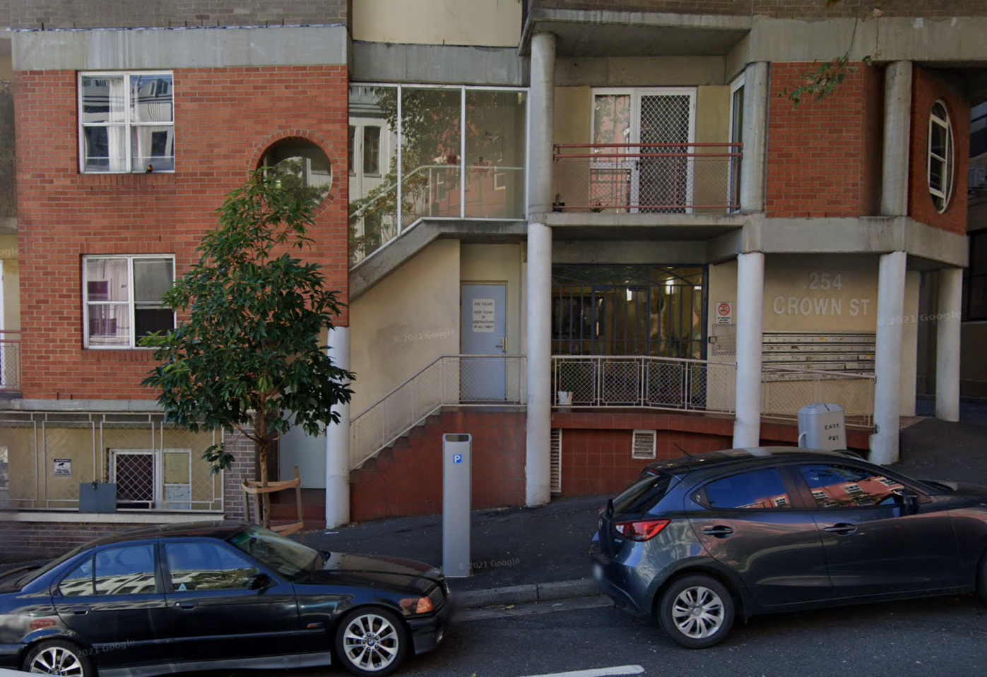 Inner-city COVID-19 cluster hits Darlinghurst’s Crown Street