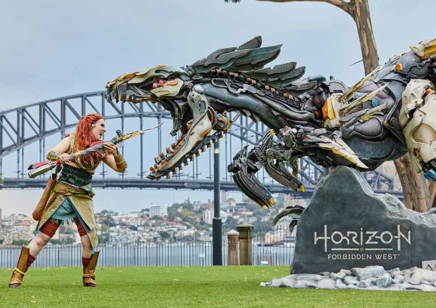 7m Robot Dinosaur Takes Over Royal Botanic Garden