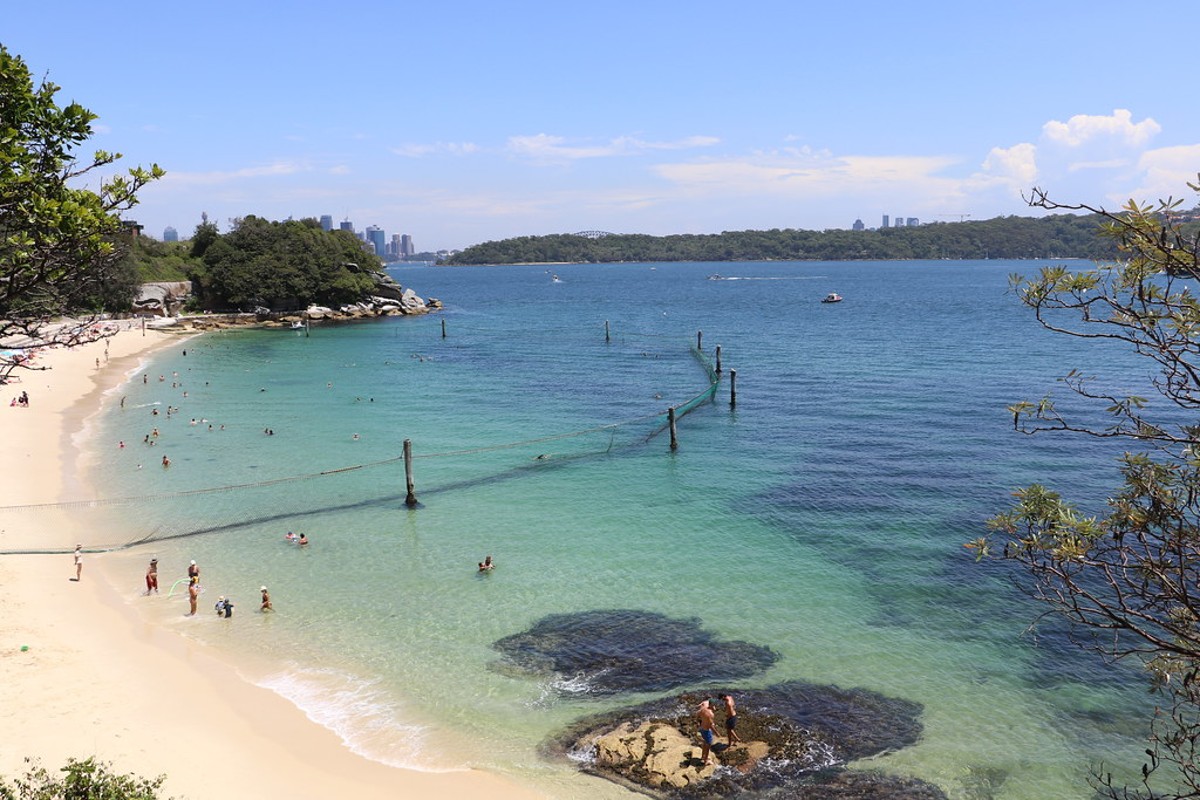 Shark Beach remains closed as seawall engineers dropped by government