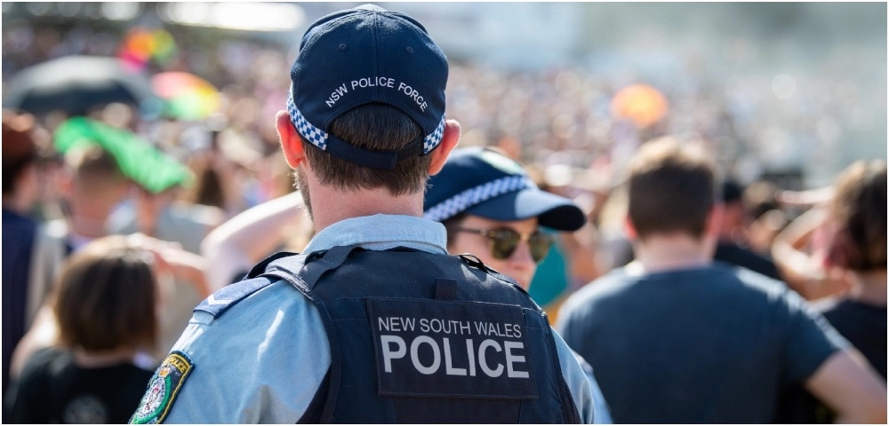 Outrage over NSW Police sniffer dog searches at Sydney Mardi Gras Parade, after party