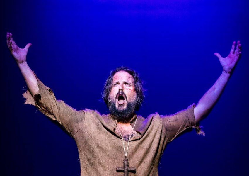 Les Miserables – REVIEW