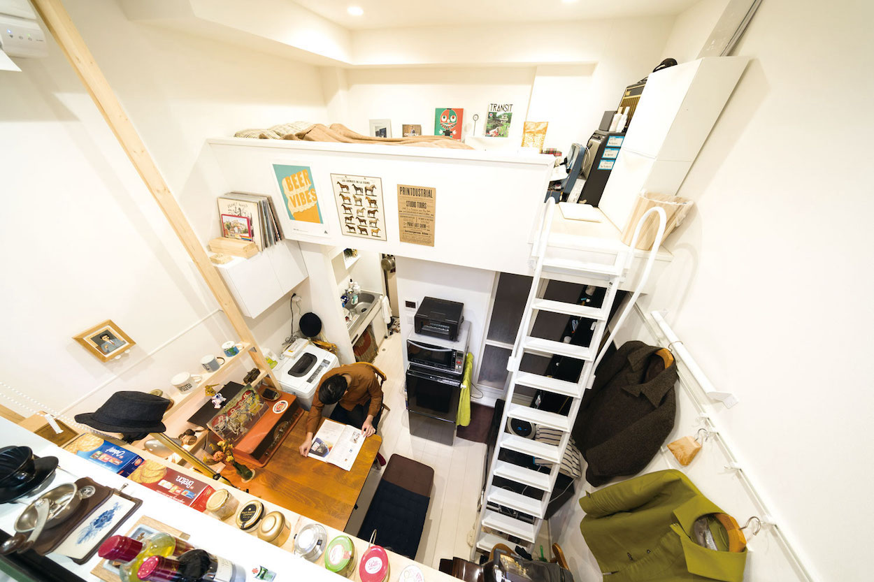 THE NAKED CITY:  TENANTS OF TINY TOWN
