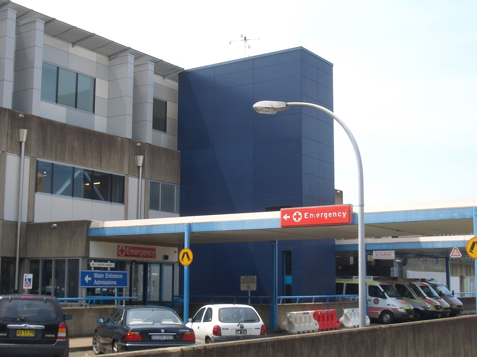 Union calls for greater protection after man stabs hospital staff in Western Sydney
