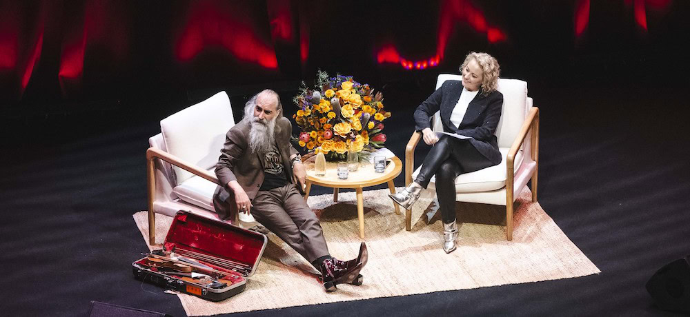 In Conversation with Warren Ellis: Infectious Energy & Standing Ovations