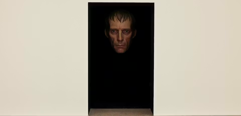 Ron Mueck’s Disturbingly Lifelike Sculptures Are Wandering the Art Gallery of NSW, For One More Week!