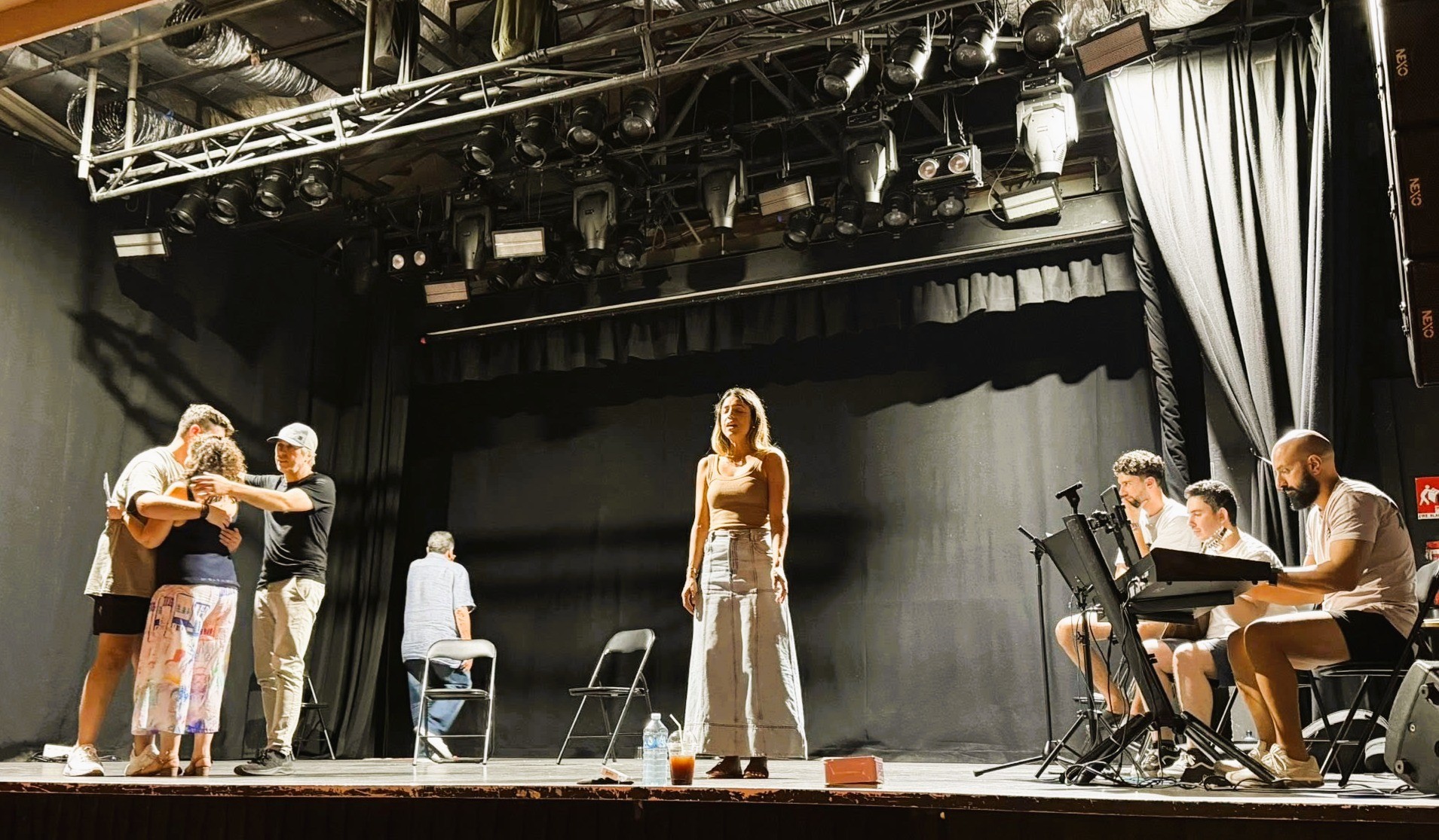 Life Ends Here (I Zoi Etho Teloni) Is A Migrant Experience On Stage Not To Be Missed