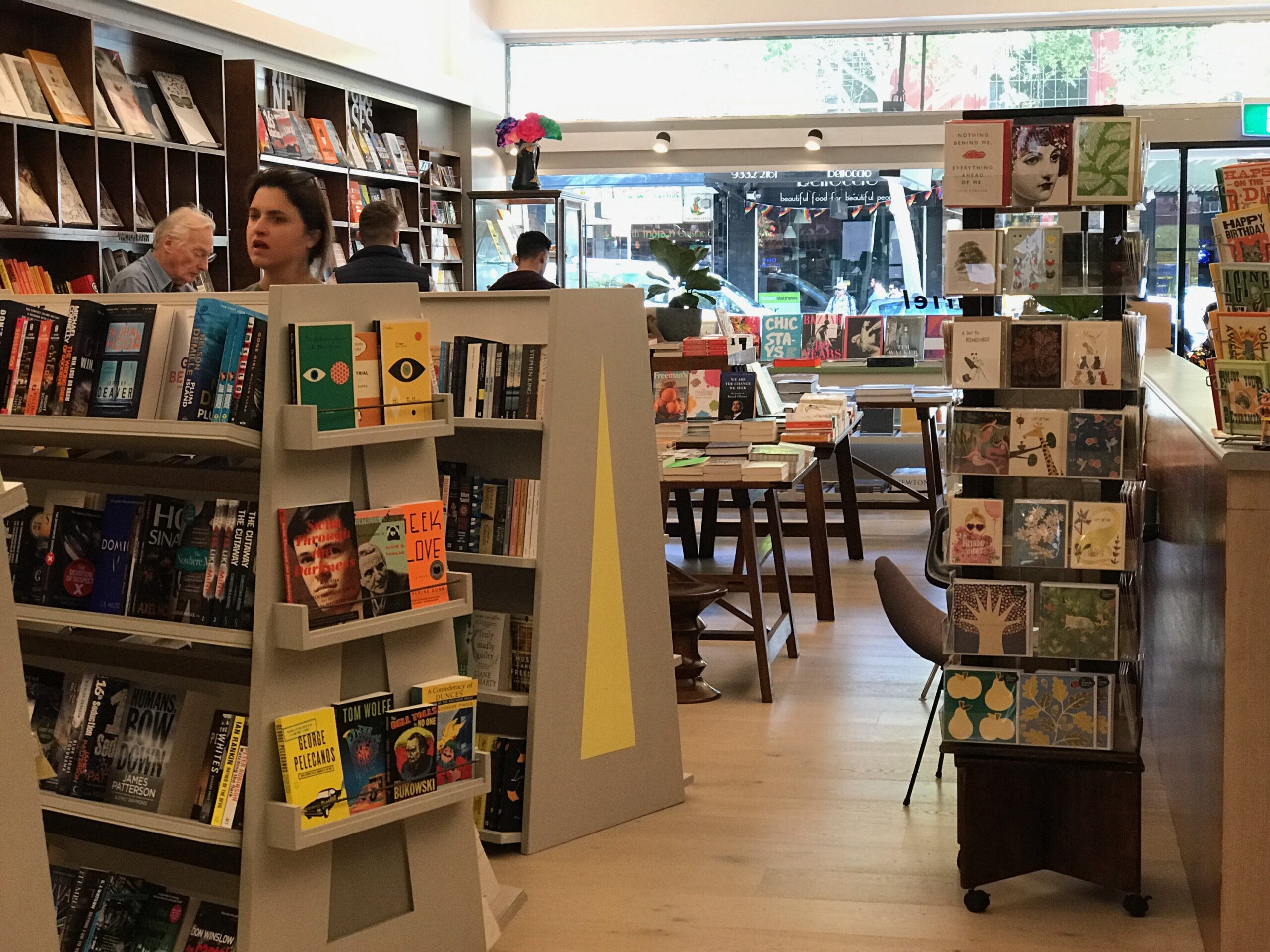 BEST BOUTIQUE BOOKSTORE – ARIEL BOOKSELLERS