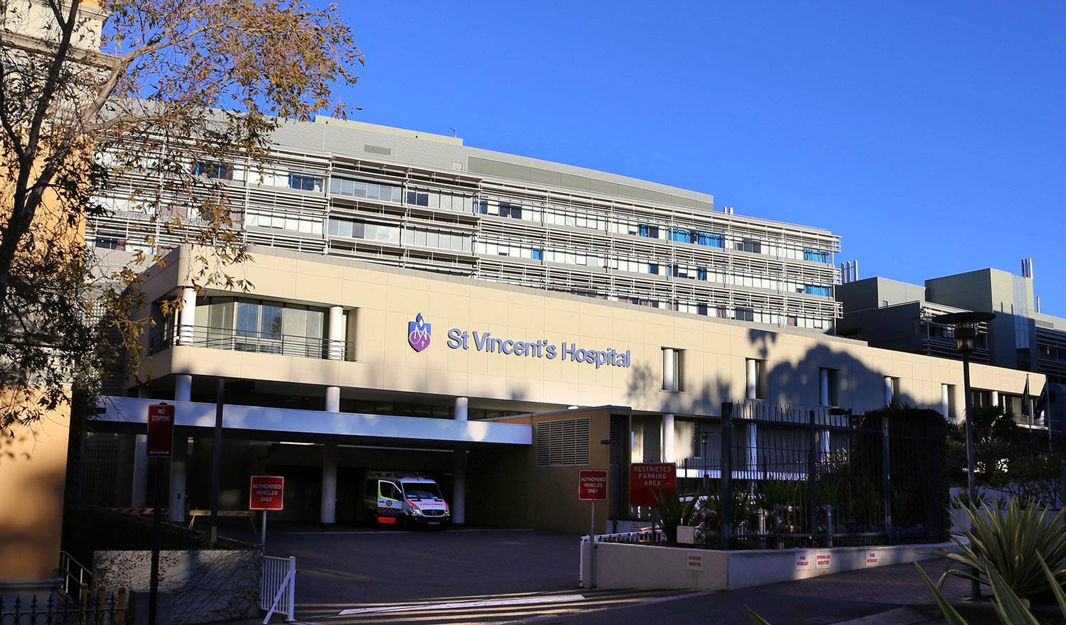 Double vaccinated man in his 20s dies at St Vincent’s Hospital