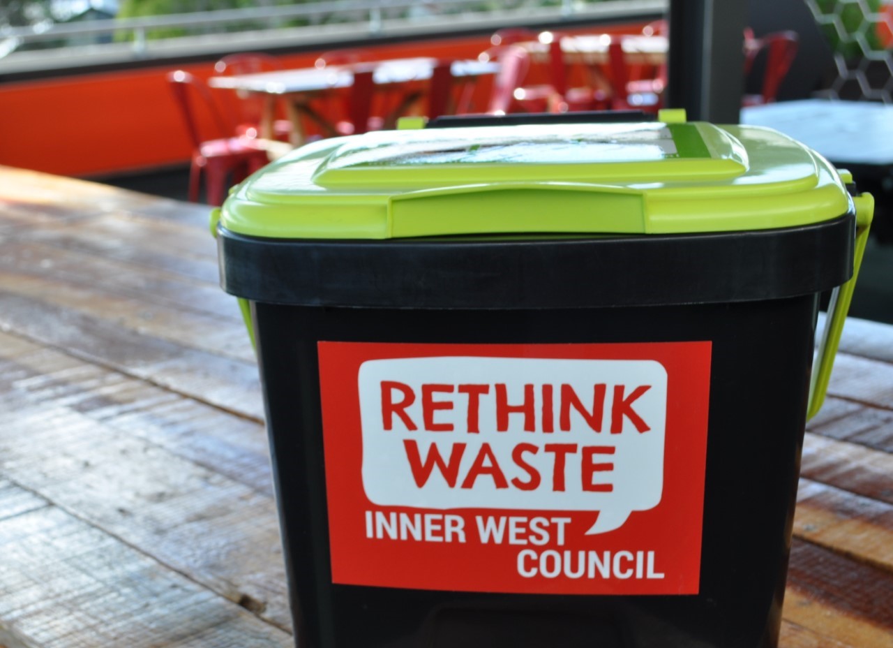 Inner West Council votes unanimously to put food waste recycling bins in every home