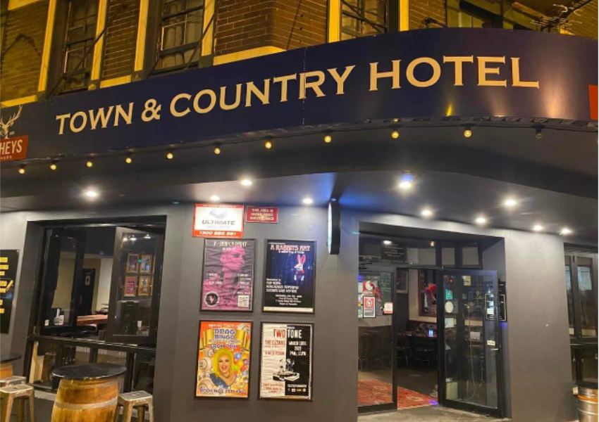 Town & Country Hotel To Hold Breast Cancer Awareness Drawing Event
