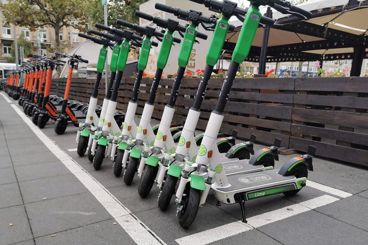 E-scooter trial begins in Western Sydney parks as another Sydney council opts-out