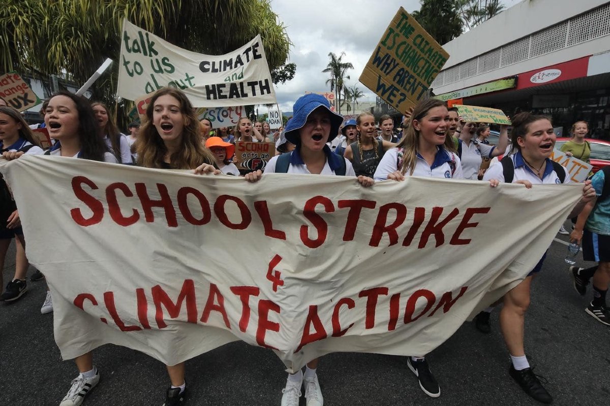 “We need to act now”: School Strike 4 Climate launch comes to Sydney