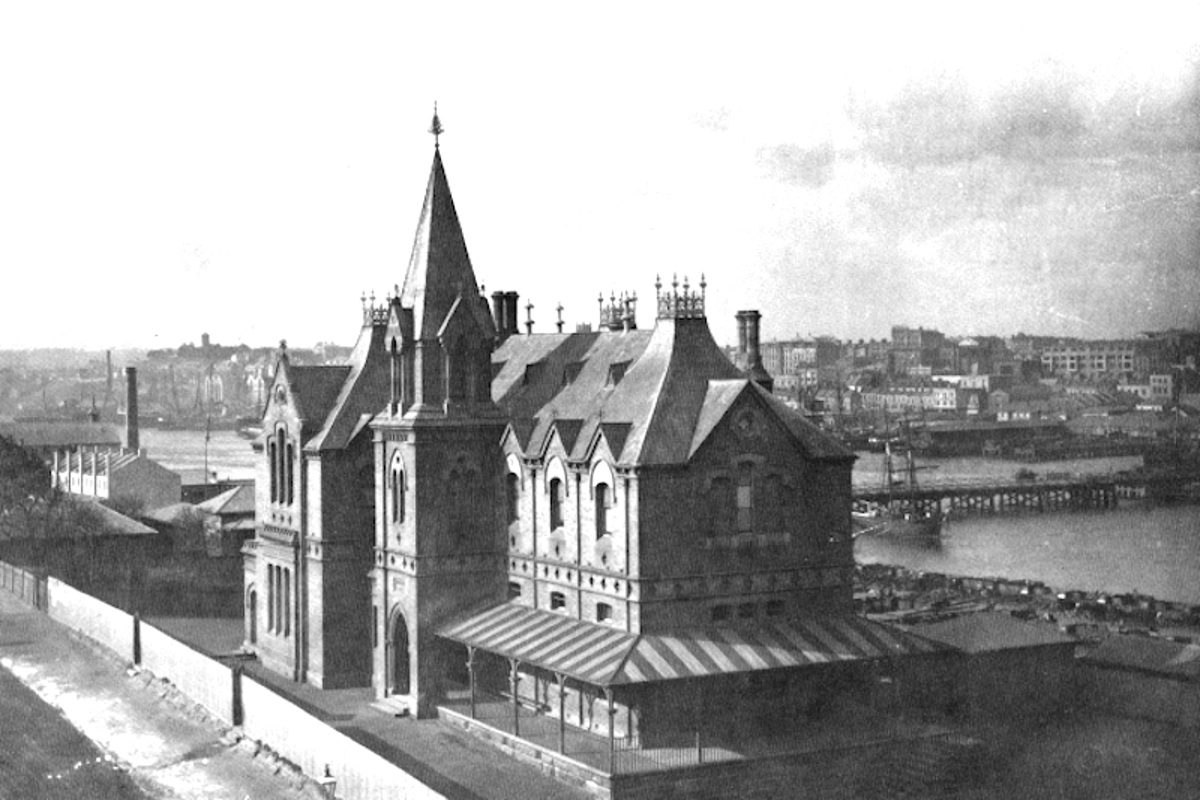 The story of a gothic Pyrmont school that once stood on Murray Street