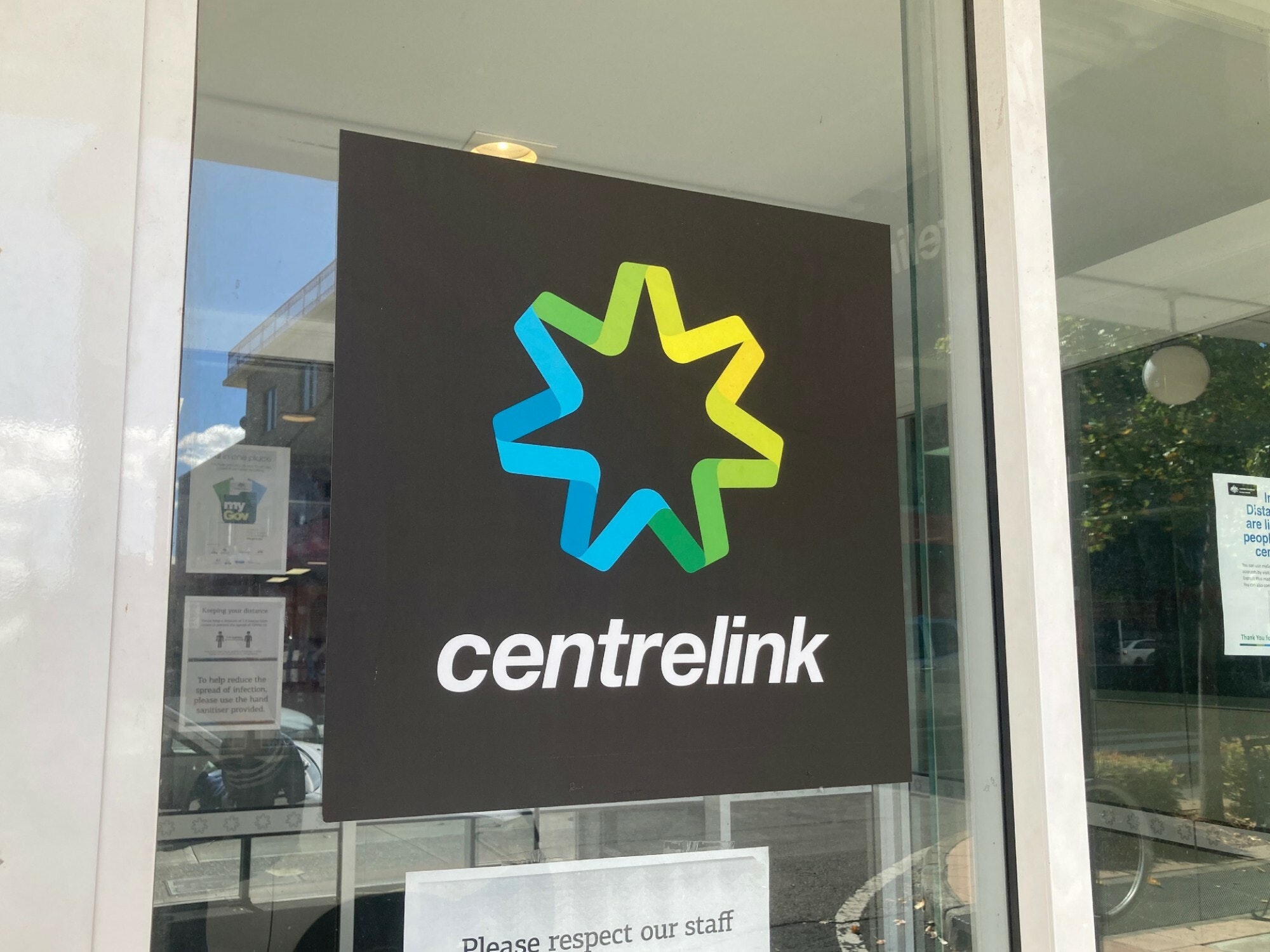 Centrelink youth payments to see biggest rise in decades, still below inflation