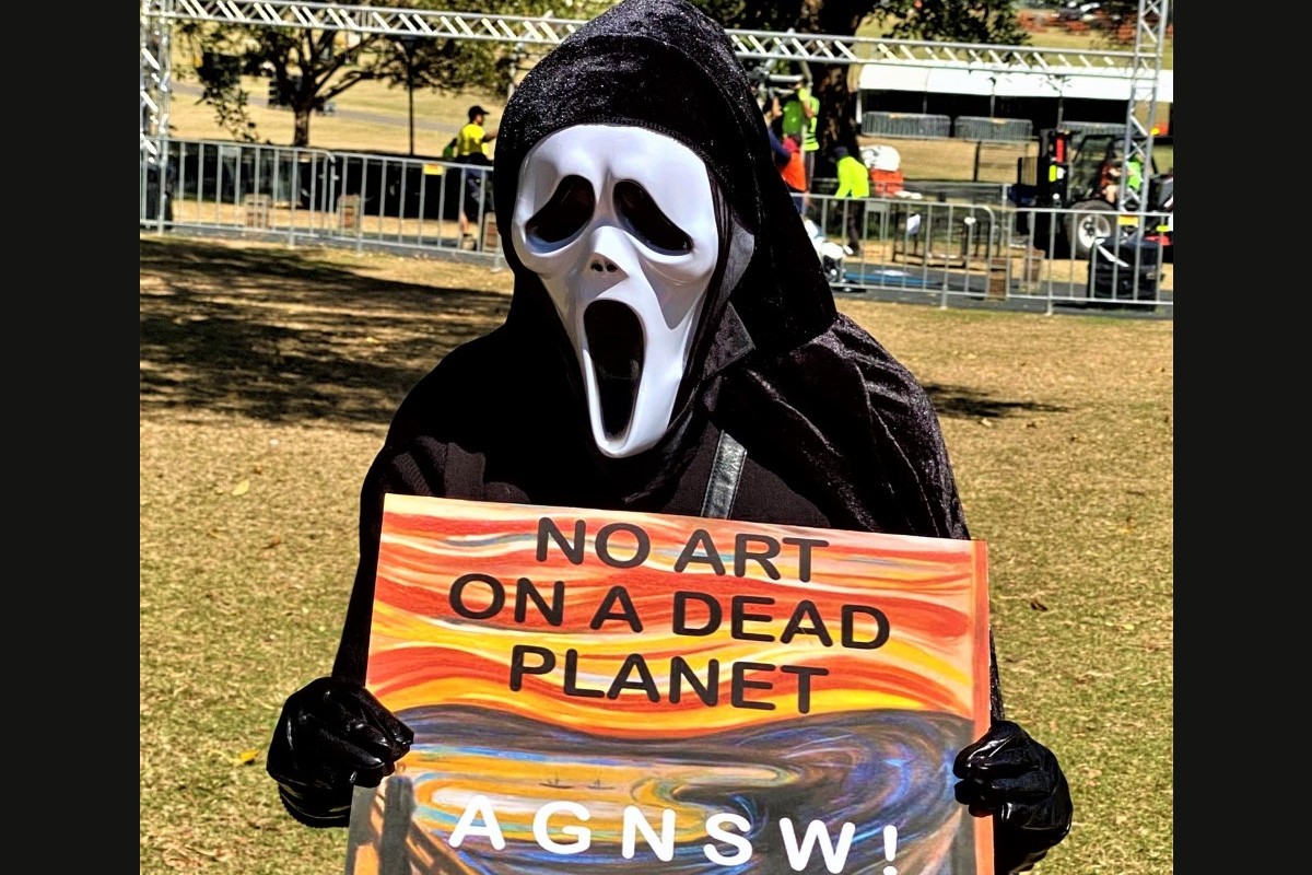 ‘No art on dead planet’: Extinction Rebellion targets Art Gallery of NSW