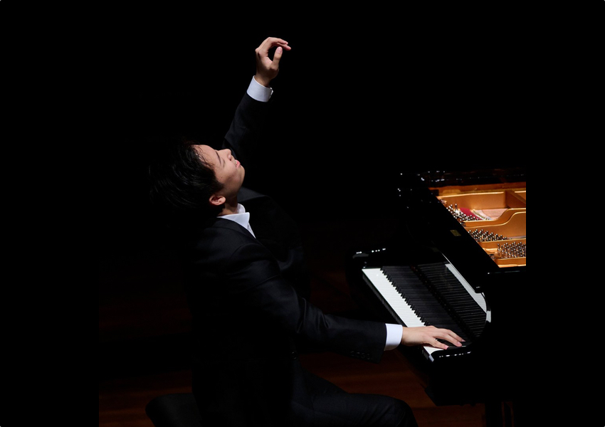 Jeonghwan Kim wins piano competition