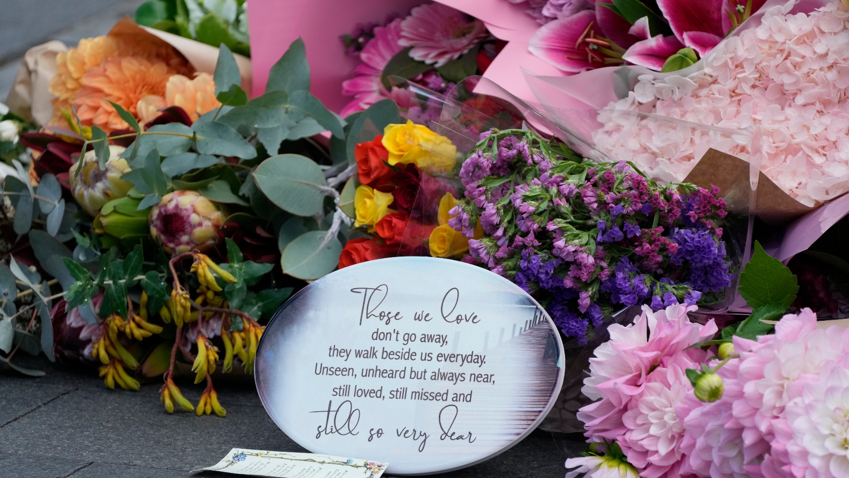Prime Minister to lay wreath for victims of deadly Bondi Junction attack; world leaders pay tribute
