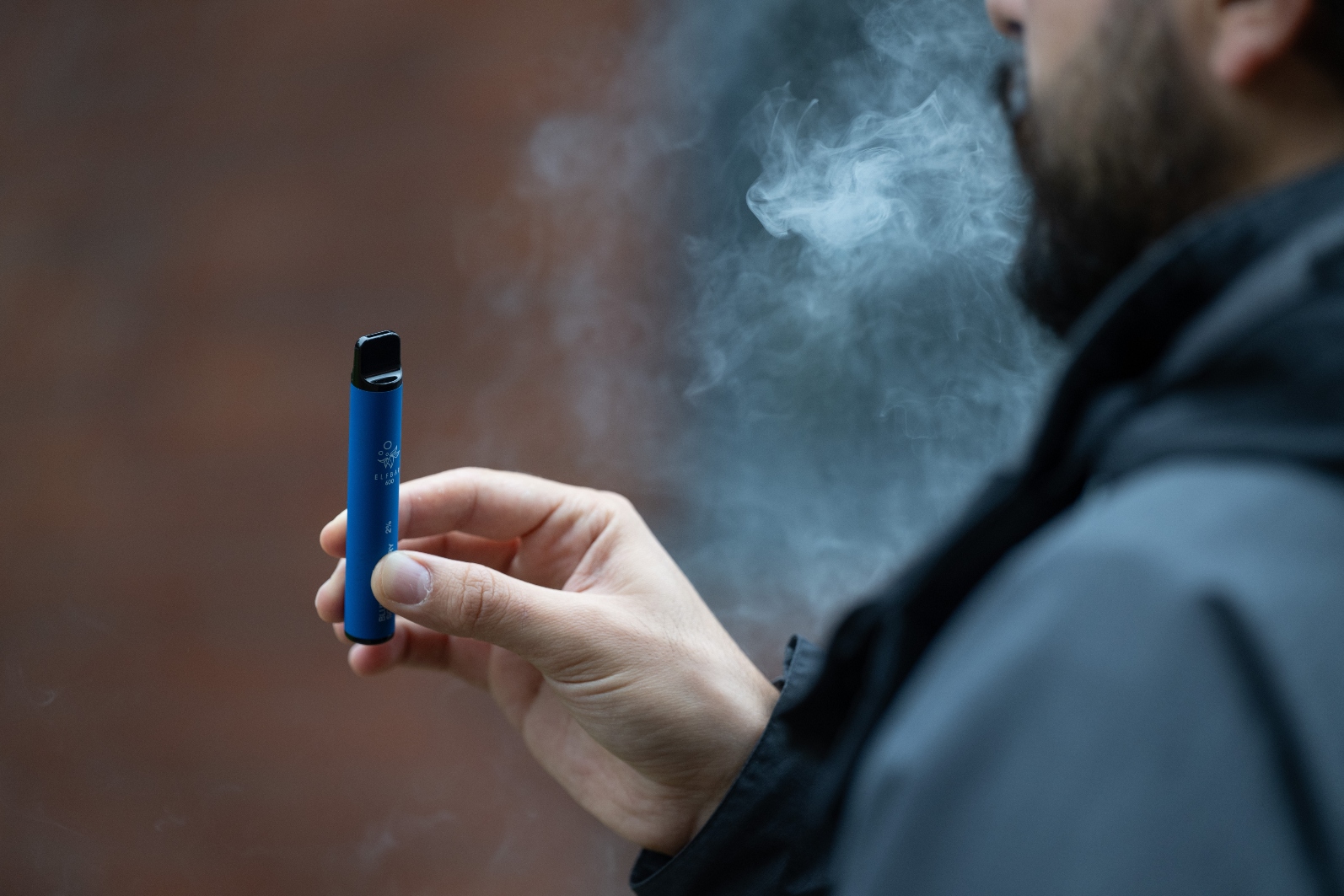 New vaping laws are “insulting”, major pharmacies say